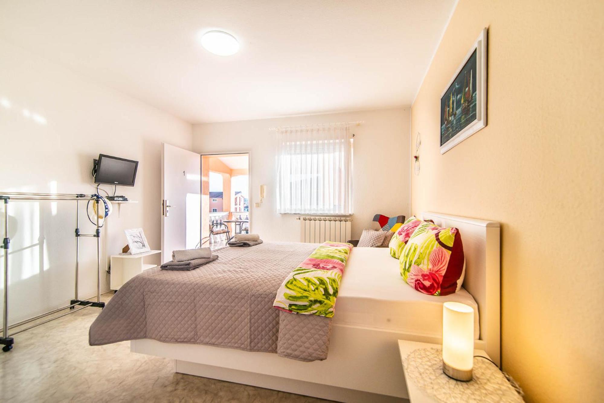 Апартаменты Haus Delphin Пореч Экстерьер фото